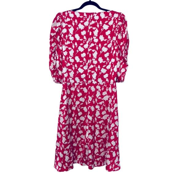 Never A Wallflower Shadow Floral Red & White Dress Size XS NWT - Picture 5 of 7